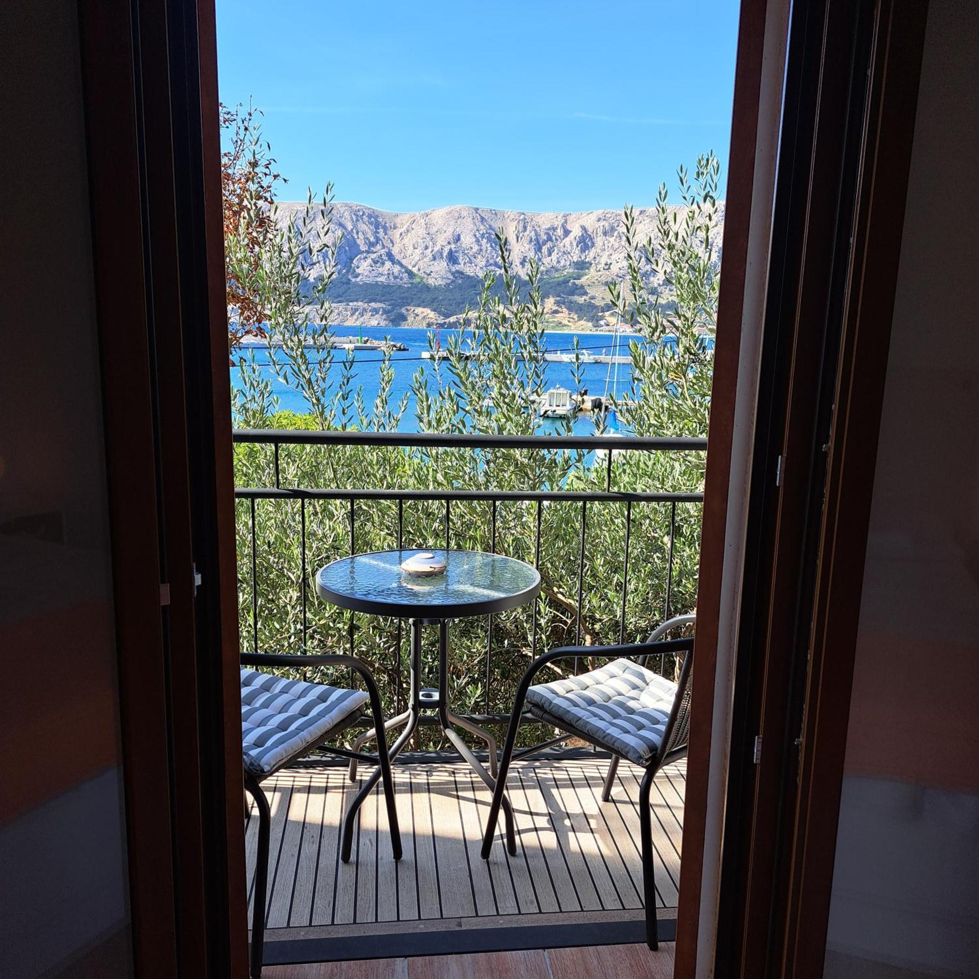 Apartments Lora Baška Eksteriør bilde