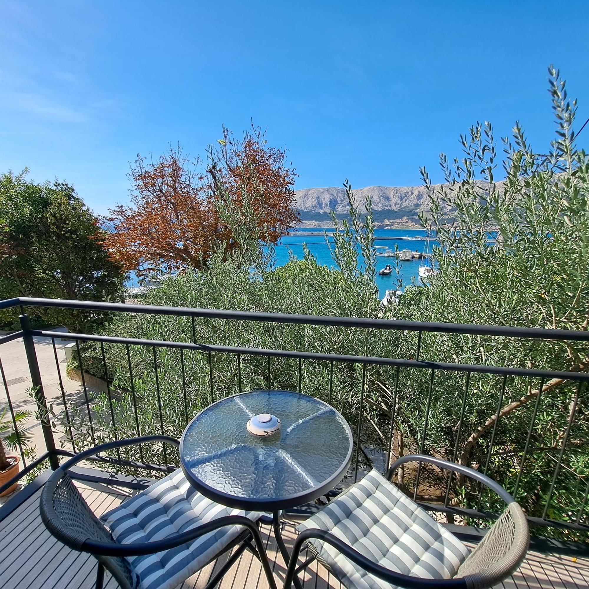 Apartments Lora Baška Eksteriør bilde