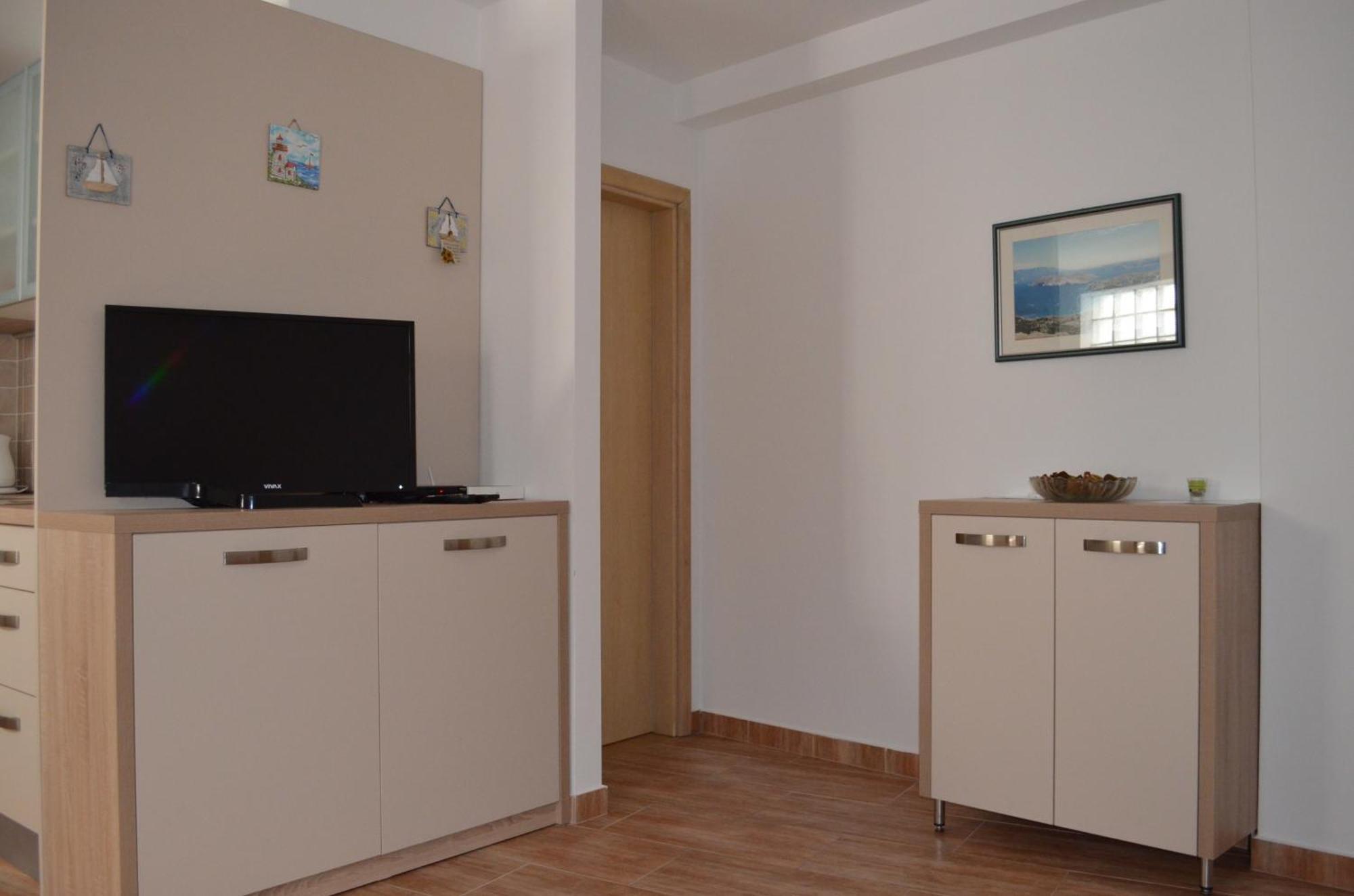 Apartments Lora Baška Rom bilde