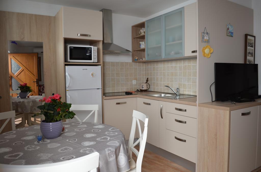 Apartments Lora Baška Eksteriør bilde